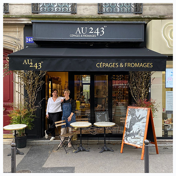 Stores banne pour Caviste - Fromager à Paris  - Le Store Parisien