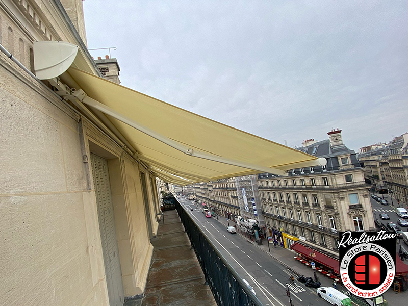 Pose de 3 stores monoblocs sur mesure sur balcon à Paris (75) - Le Store Parisien