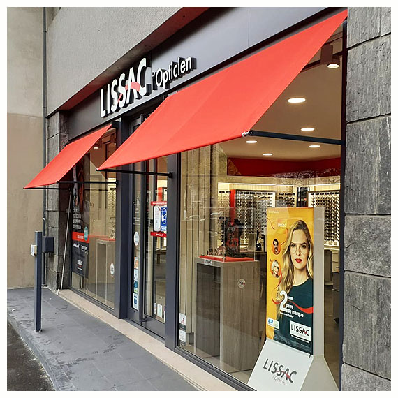 Pose de stores à projection à Paris et Yvelines - Le Store Parisien